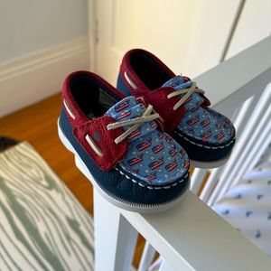 Vineyard Vines Sperry American Boat Shoe. Size 3. Velcro.